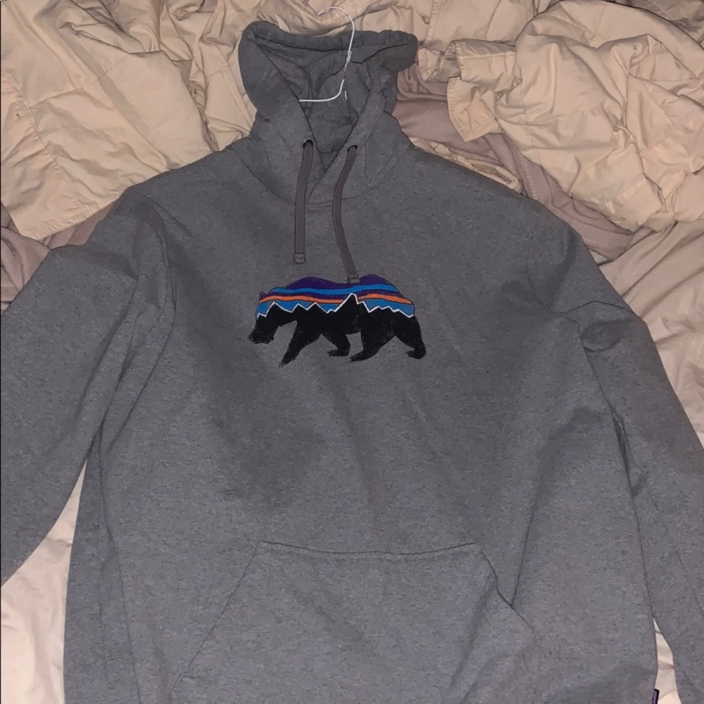 Grey Patagonia hoodie
